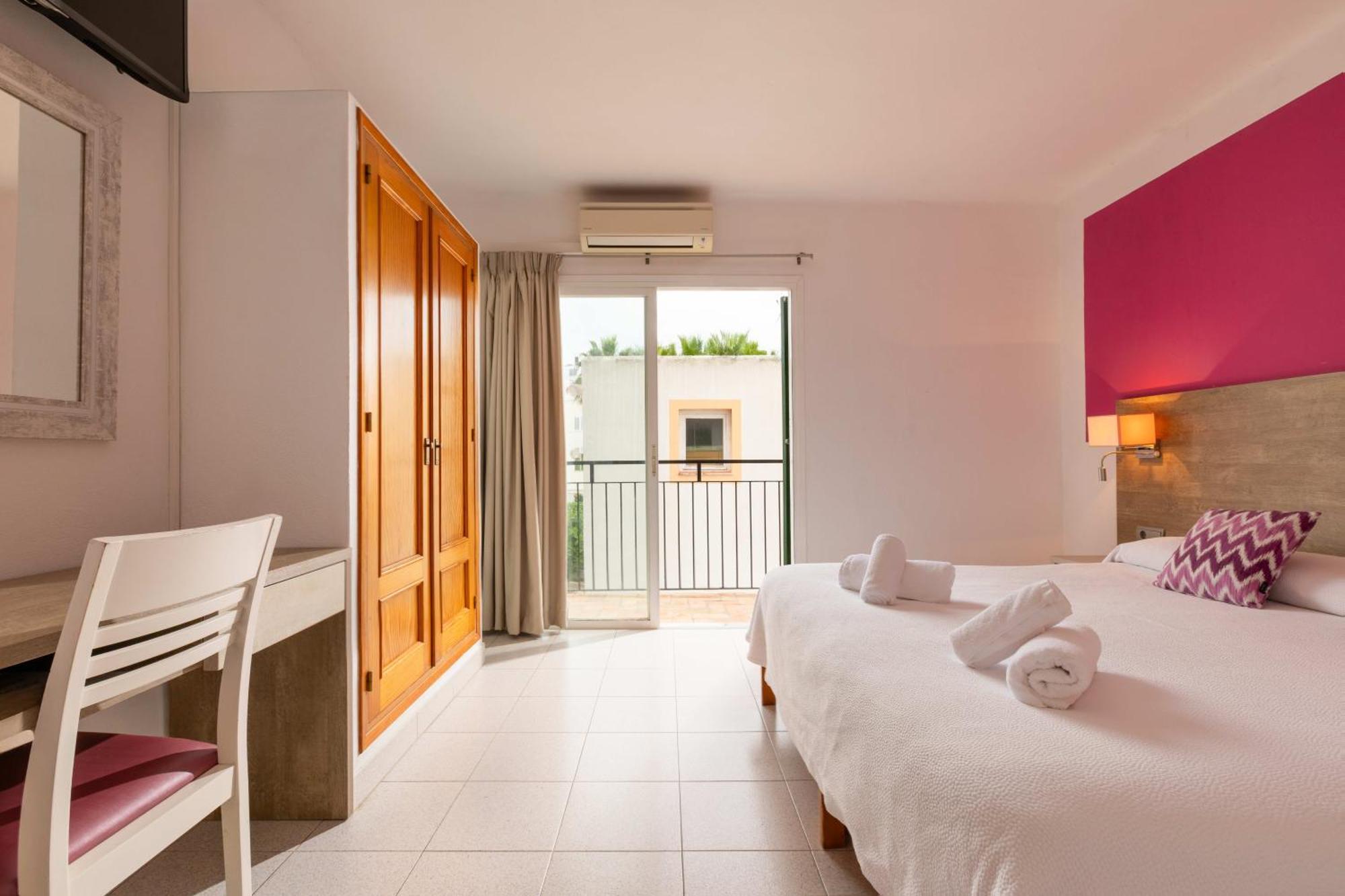 Sant Antoni de Portmany Hostal Mari מראה חיצוני תמונה