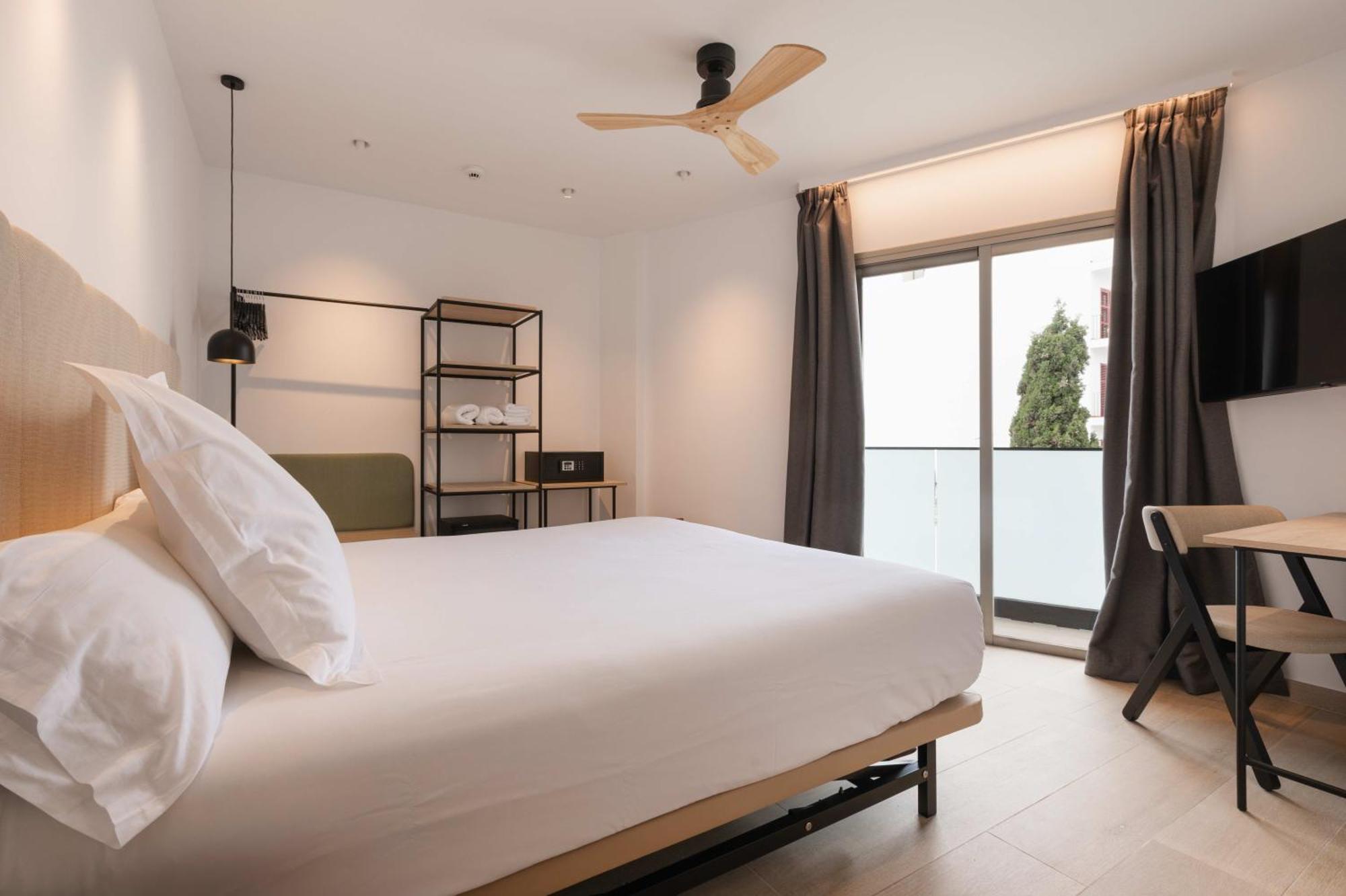 Sant Antoni de Portmany Hostal Mari מראה חיצוני תמונה